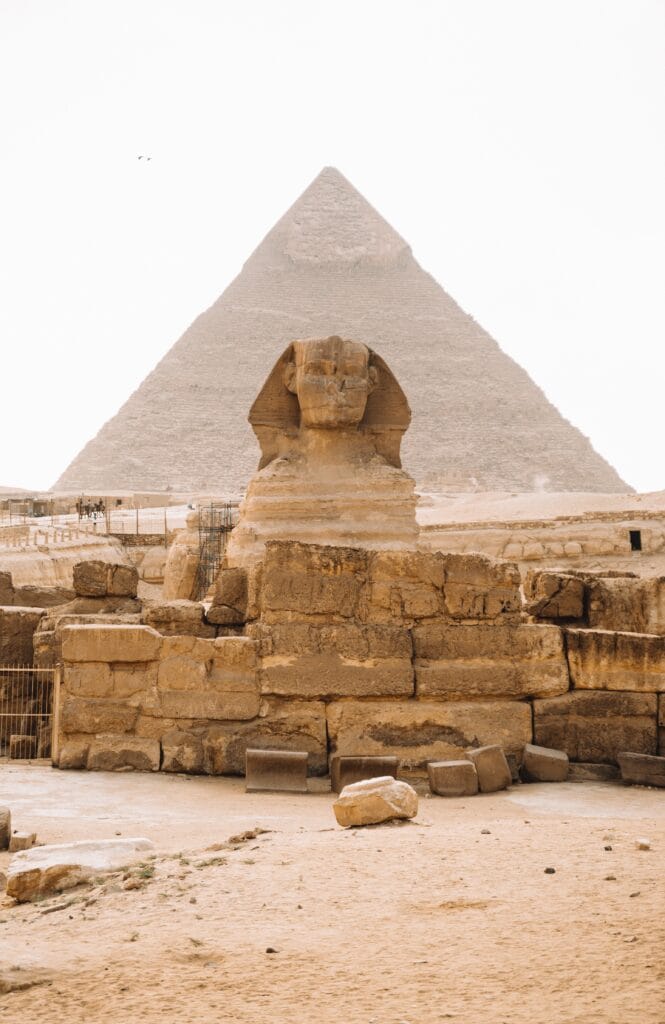 Pyramides et Sphinx de Louxor, Égypte